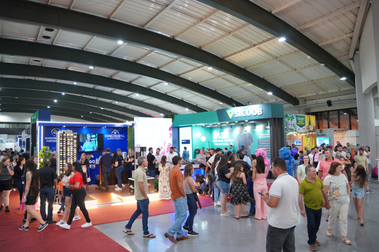 Capa notícia Oitava Efaislo movimenta cerca de R$ 50 milh&otilde;es em neg&oacute;cios e recebe mais de 85 mil visitantes